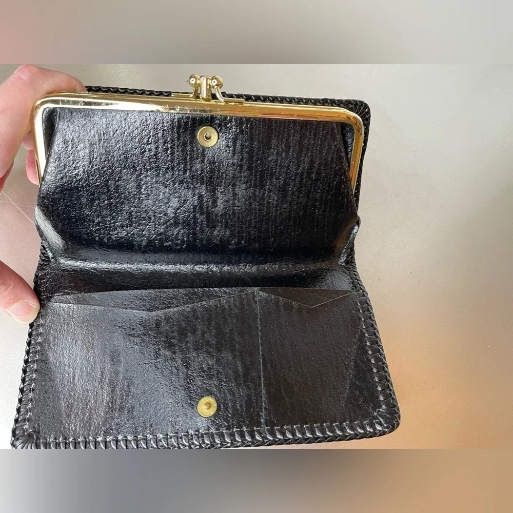 Vintage Hand Tooled Whipstitch Leather Wallet - Duck & Pinecone Kisslock